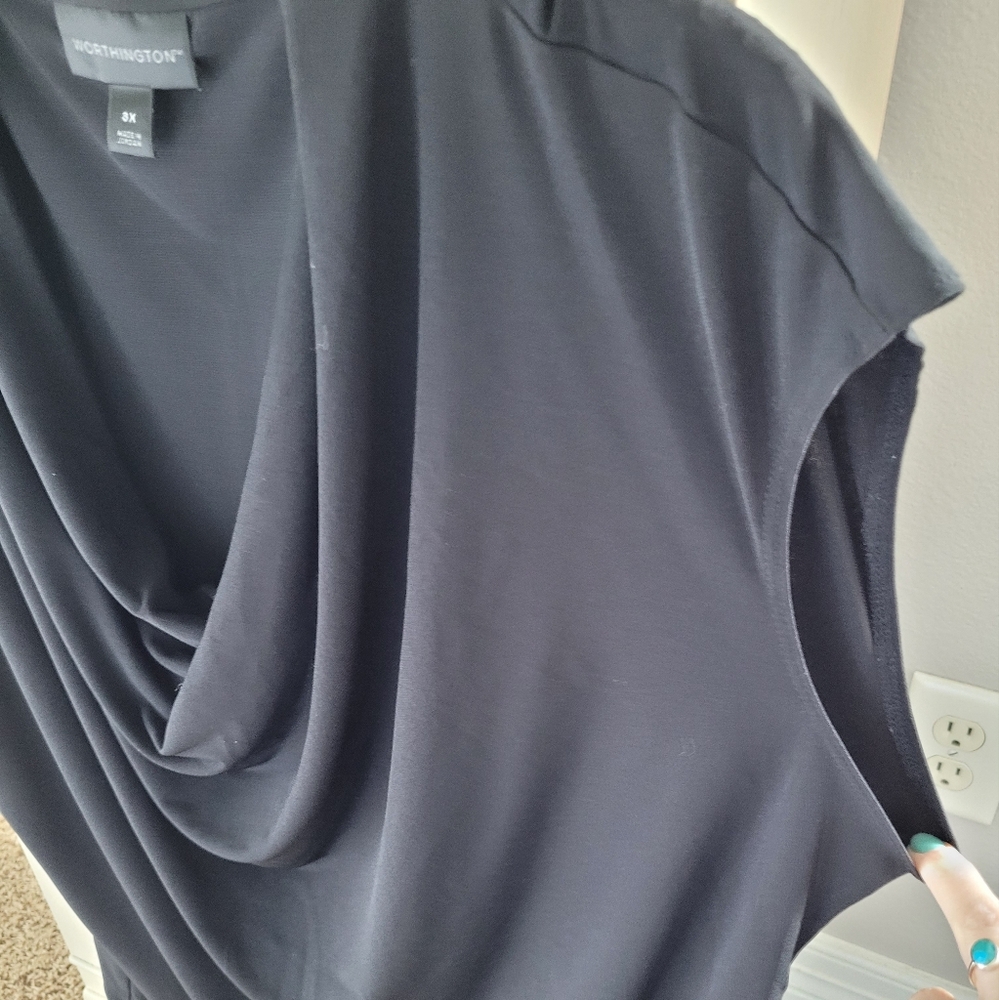 Worthington basic black dressy top w/ side ruching, draping scoop neck size 3X - Picture 4 of 6